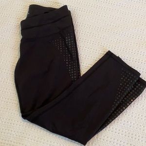 Athleta Capri leggings with reflective
